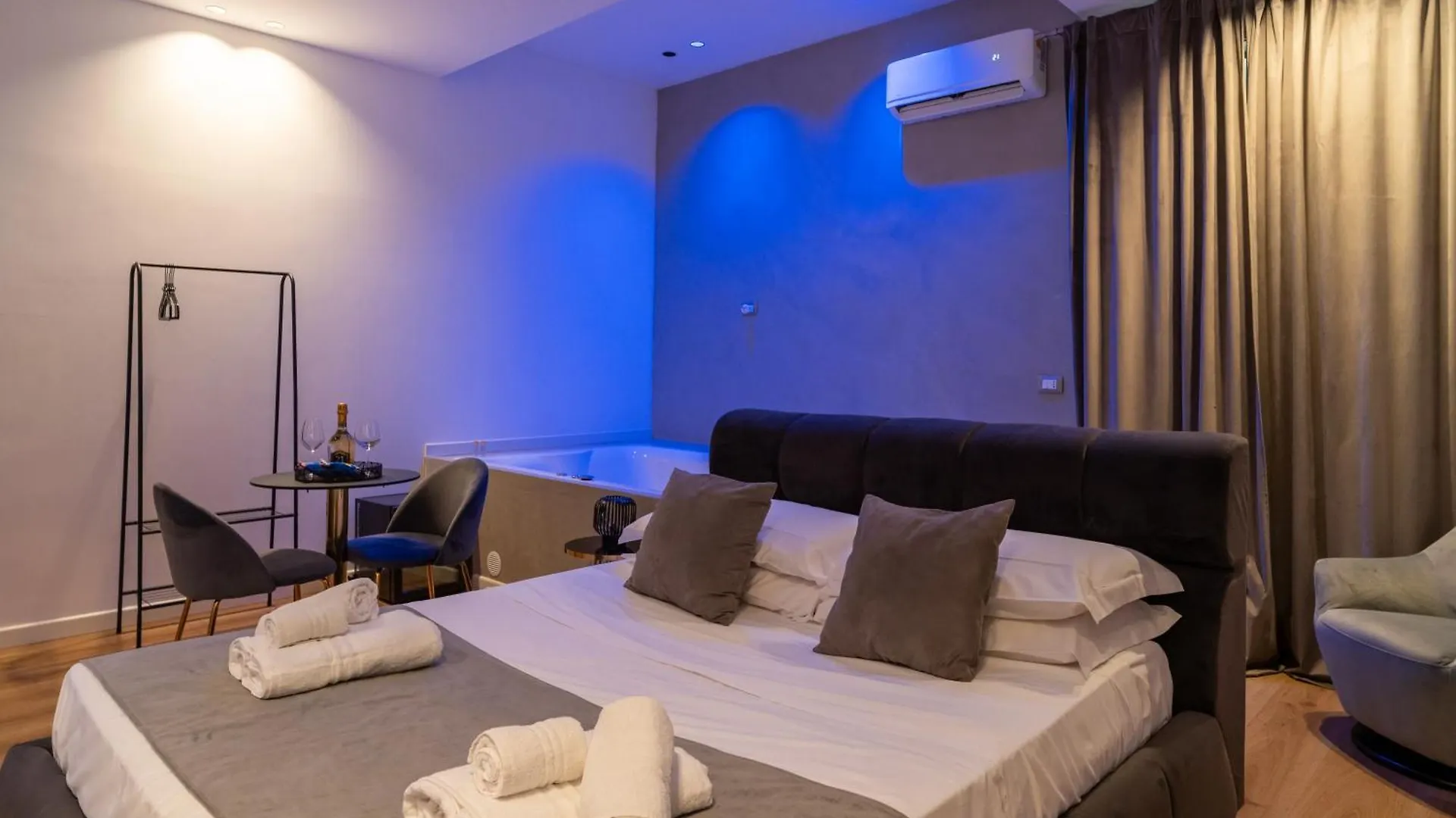 Four Luxury Suite Palermo
