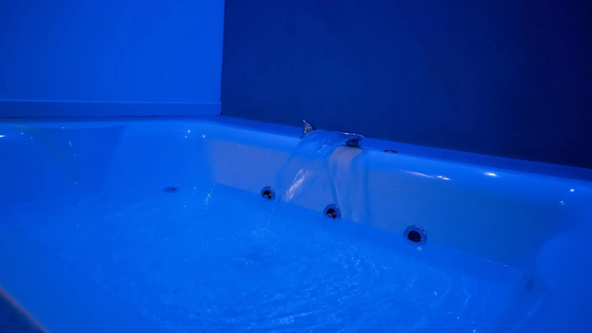 Four Luxury Suite Palermo 0*,