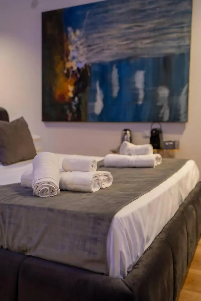 Four Luxury Suite Palermo 0*,  Italy
